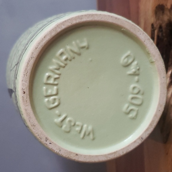 16" BAY KERAMIK, MCM CERAMIC 1960's W. GERMANY MINT GREEN VASE - Picture 10 of 10